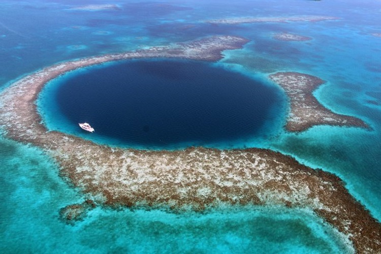 Great Blue Hole, Belize